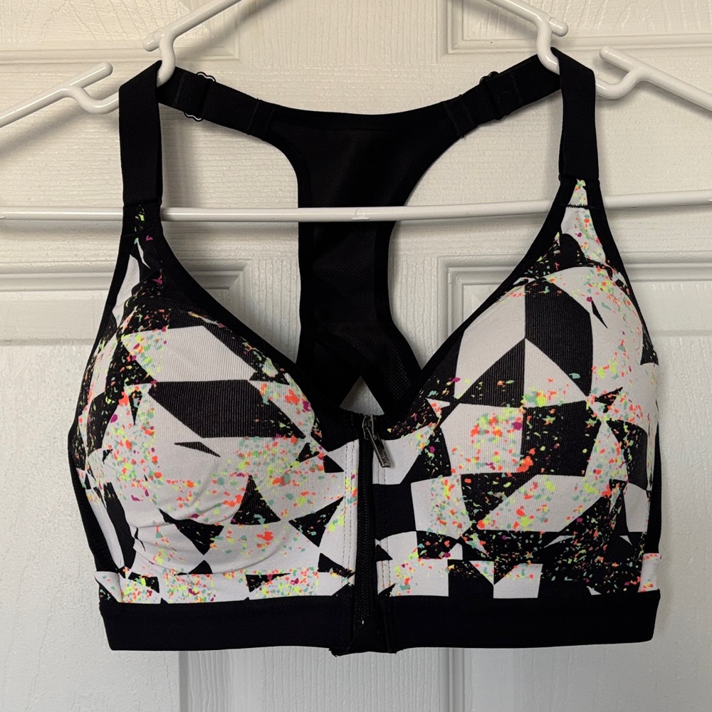 Victoria's Secret Black and White Geometric Sports Bra